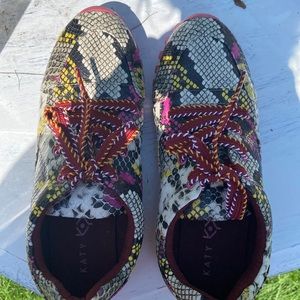 Worn 2x only Katy Perry “the Lila” 7 tennis shoes sooooo cuteeee